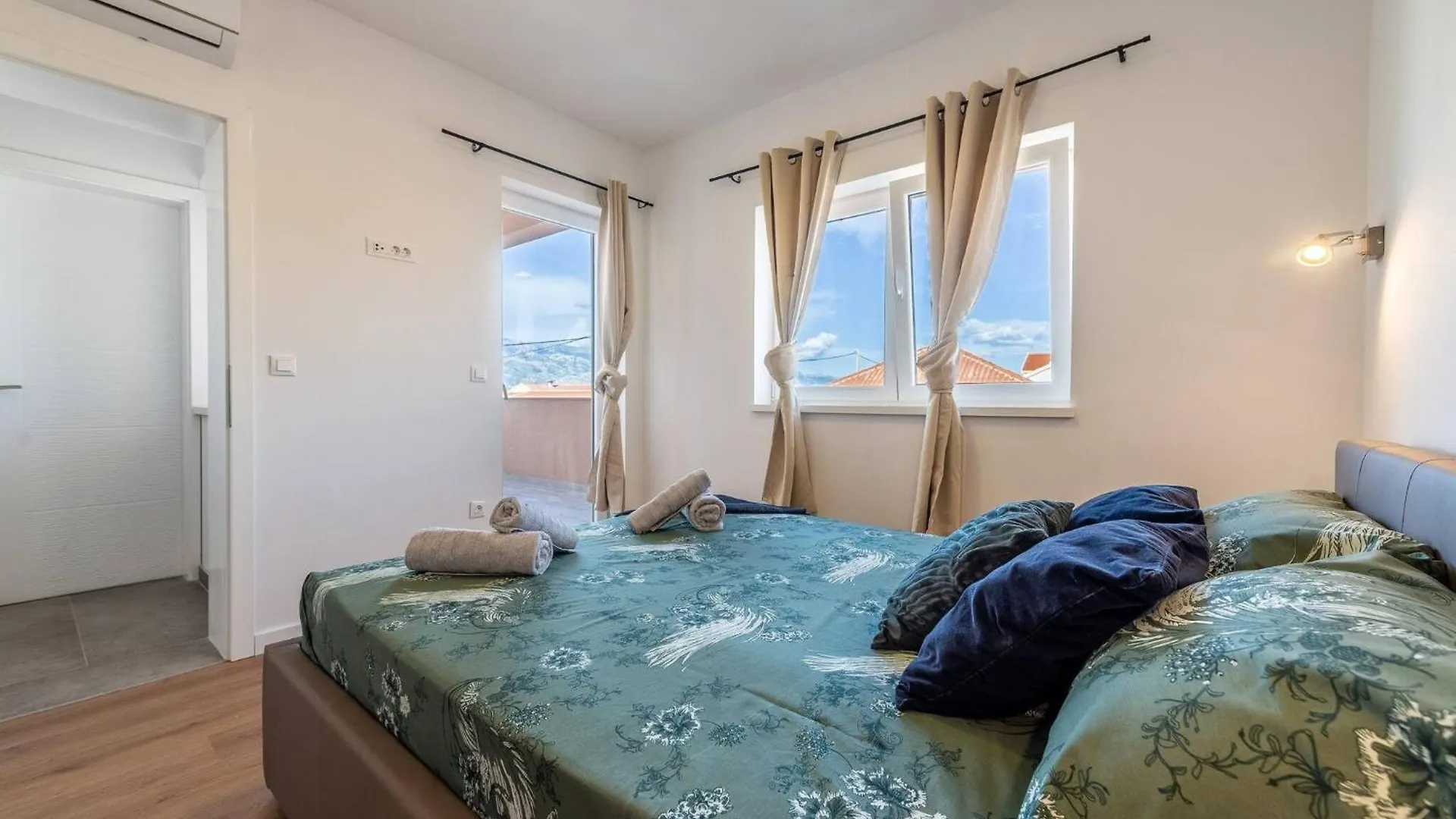 Holiday home My Dalmatia - Sea View Villa Velebita With Private Swimming Pool Razanac